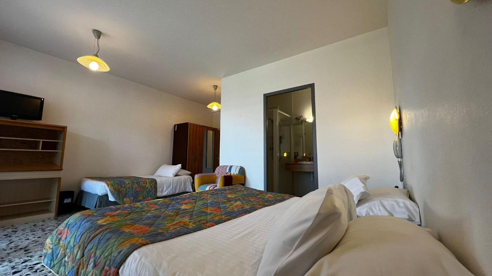 Logis Hotel Eden Lac Savines Exterior photo